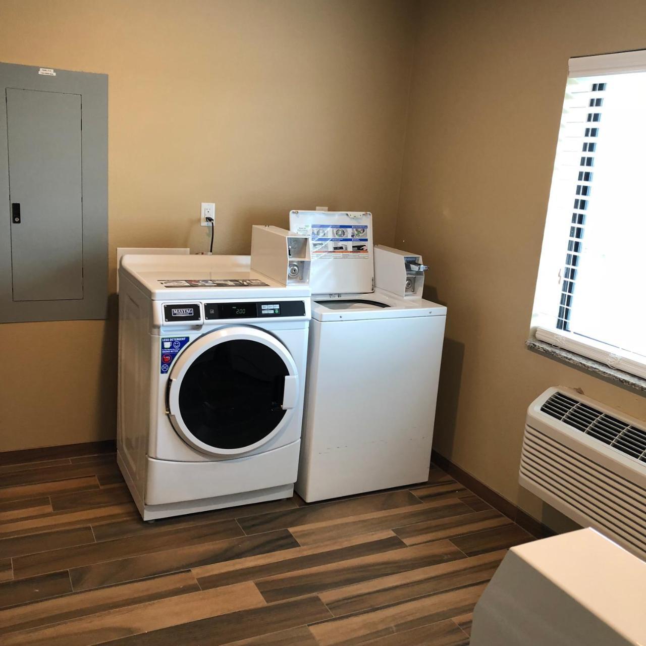 Americinn By Wyndham Baudette Zewnętrze zdjęcie